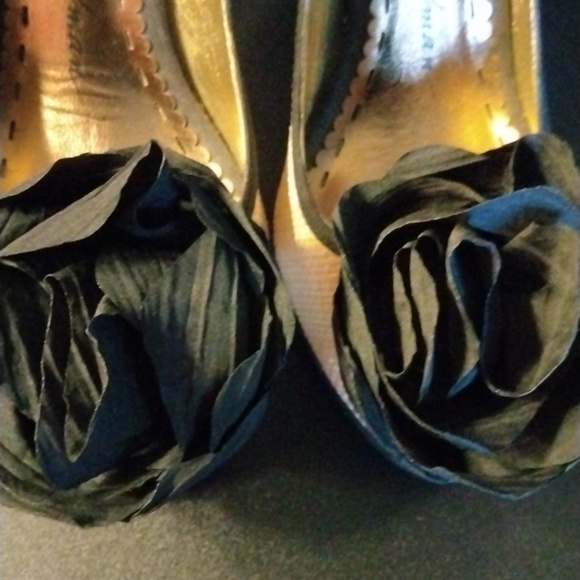 Beverly Feldman Peep Toe high heels - Picture 6 of 16